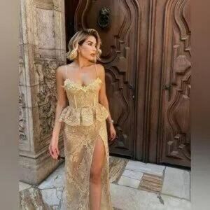 Elegant Gold Lace Evening Dress